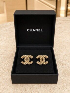 CHANEL Classic Parisian Earrings Style 14 | New with Box